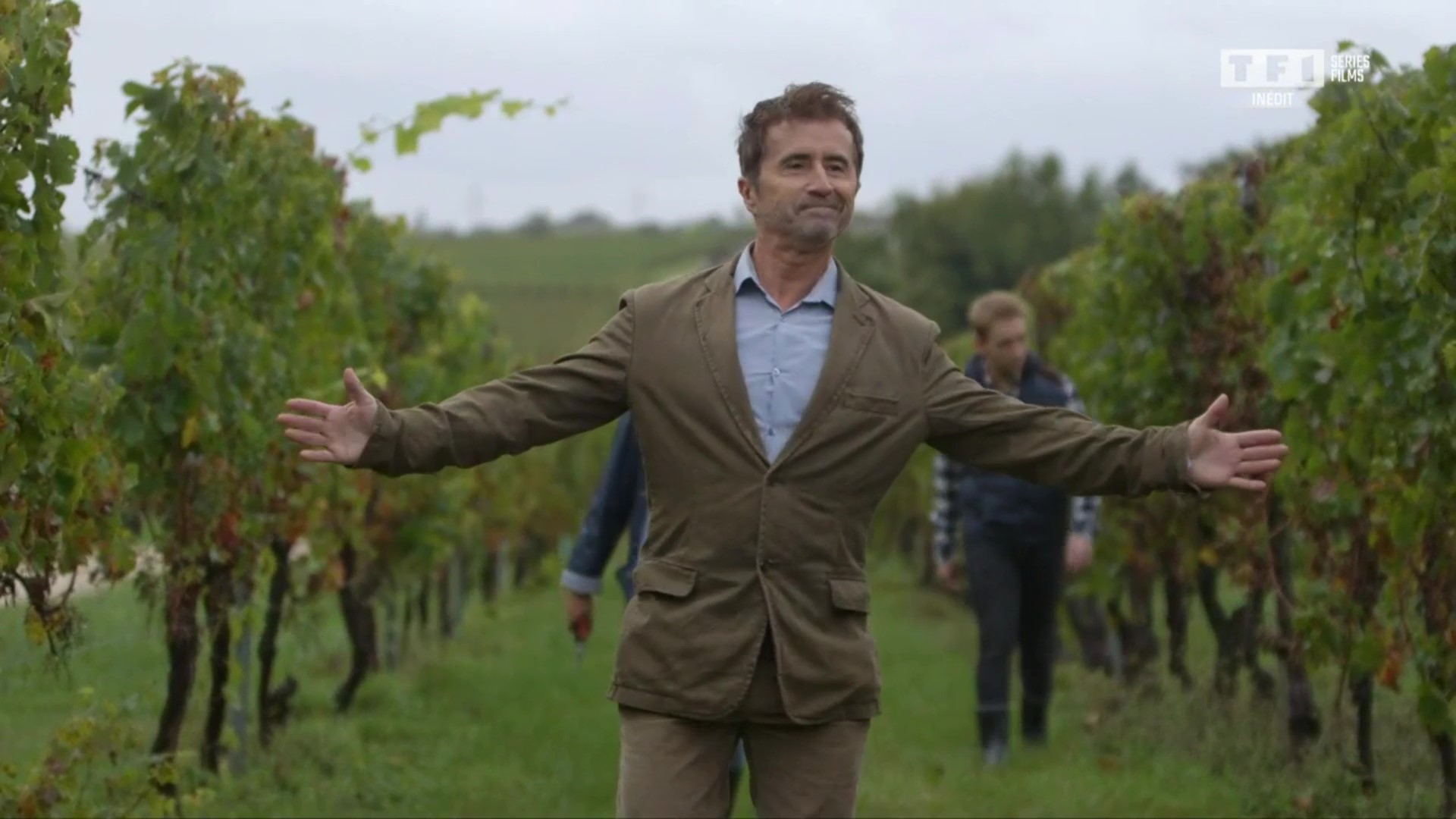 Christophe Maziere en scène dans les vignes